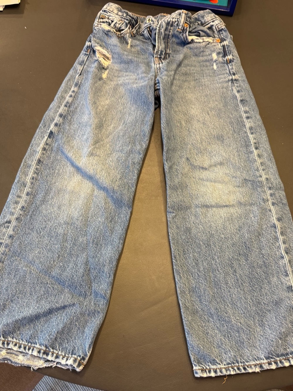 GAP Wide Leg low rise girls Jeans in medium wash blue denim